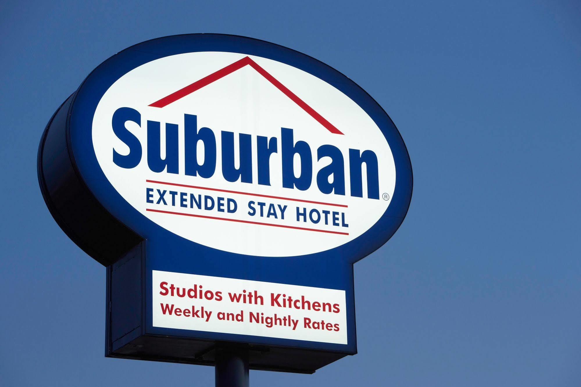 Quality Inn & Suites Estevan Exterior photo